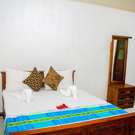 Sigiriya Free View Tree House & Villa Luaran gambar